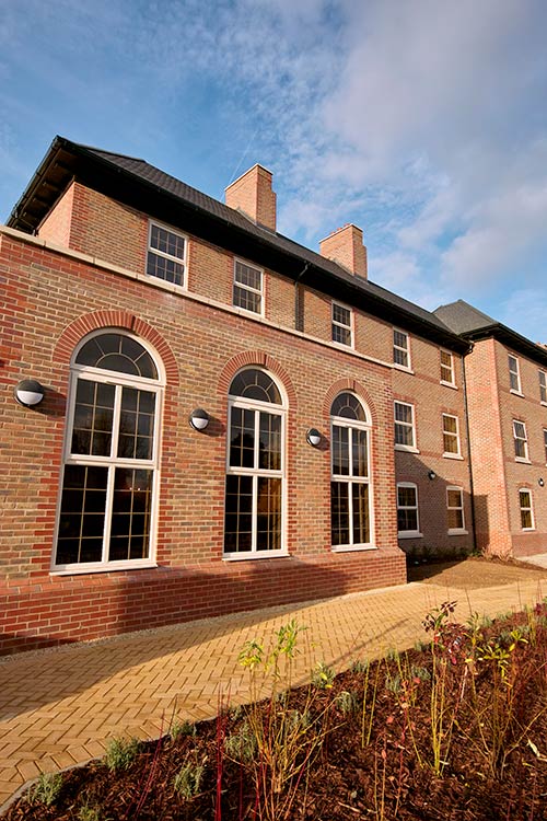 Luxury Acacia Mews Private Care Home in Hatfield Hertfordshire