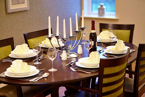 fine dining at Alder House Private Care Home in Nottingham
