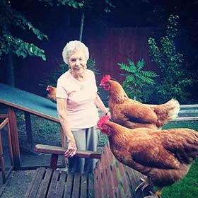 gardening-resident-in-care-home