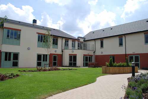 Dementia care at Newcross Care Home in Wolverhampton