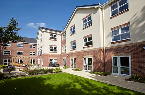 rear garden Alder House Care Home in Nuthall Nottingham