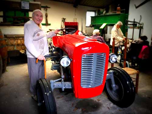 Care home residents visit tractor museum